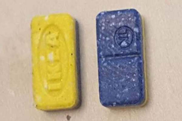 Blue-Yellow-IKEA-220mg-mdma